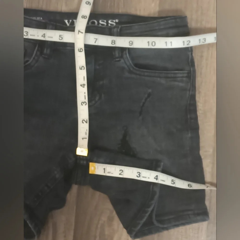 𝘊𝘰𝘯𝘷𝘦𝘳𝘴𝘦 𝘛𝘰𝘱 & 𝘝𝘪𝘨𝘰𝘴𝘴 𝘋𝘪𝘴𝘵𝘳𝘦𝘴𝘴𝘦𝘥 𝘚𝘩𝘰𝘳𝘵𝘴 - Picture 9 of 12